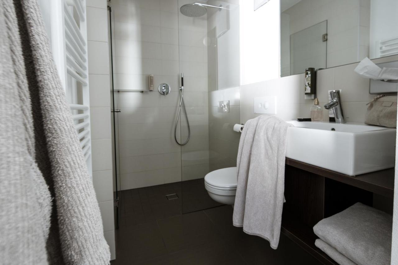 Hotel Weisses Kreuz Бурґузіо Номер фото